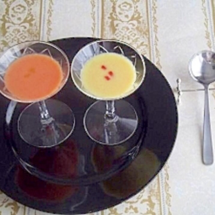 ２色★☆パプリカの冷製スープ